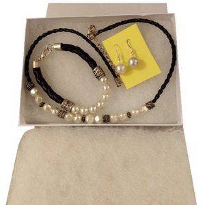 Pearly Necklace Bracelet Earrings Set